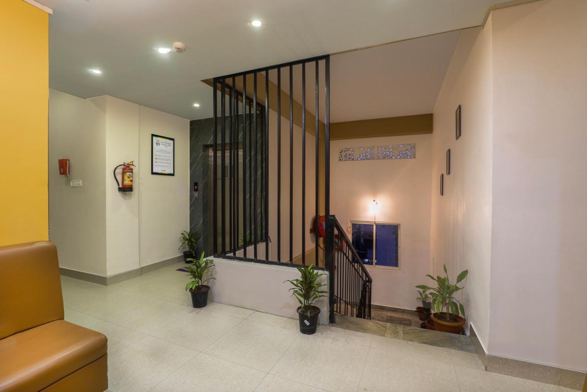 Treebo Urban Oasis Inn Guwahati Esterno foto