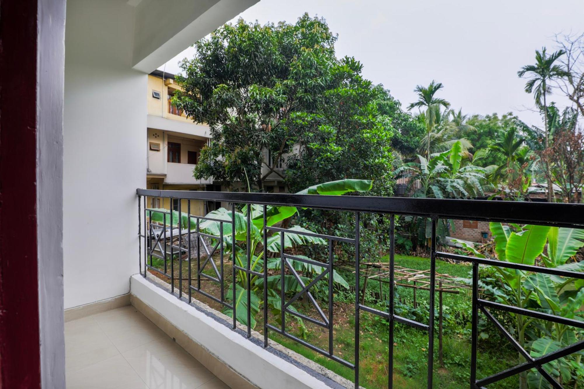 Treebo Urban Oasis Inn Guwahati Esterno foto