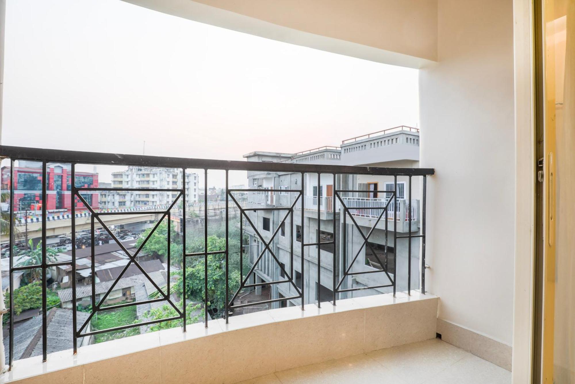 Treebo Urban Oasis Inn Guwahati Esterno foto