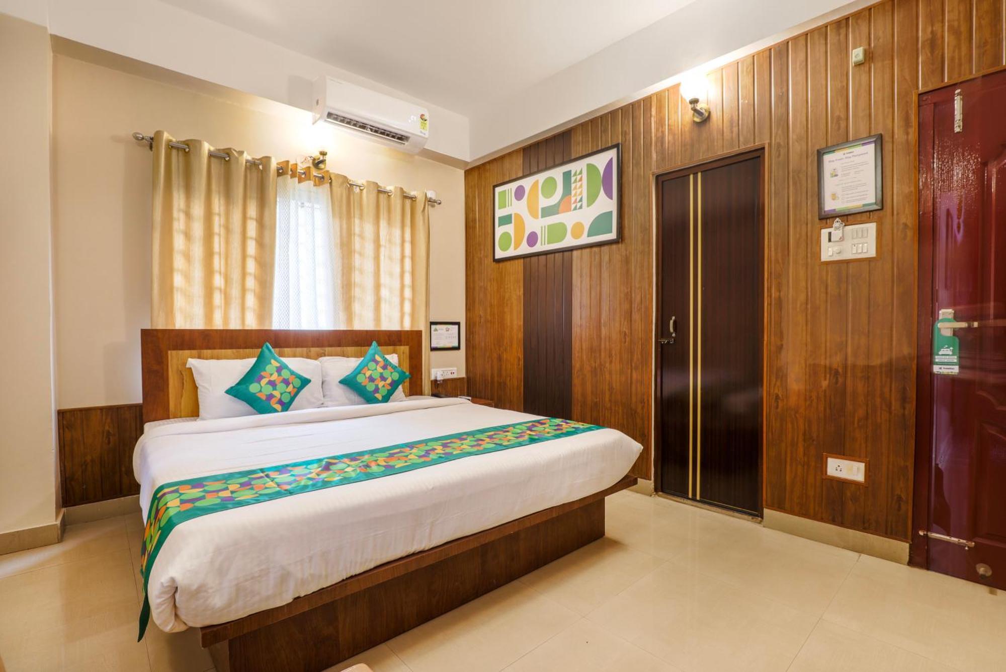 Treebo Urban Oasis Inn Guwahati Esterno foto