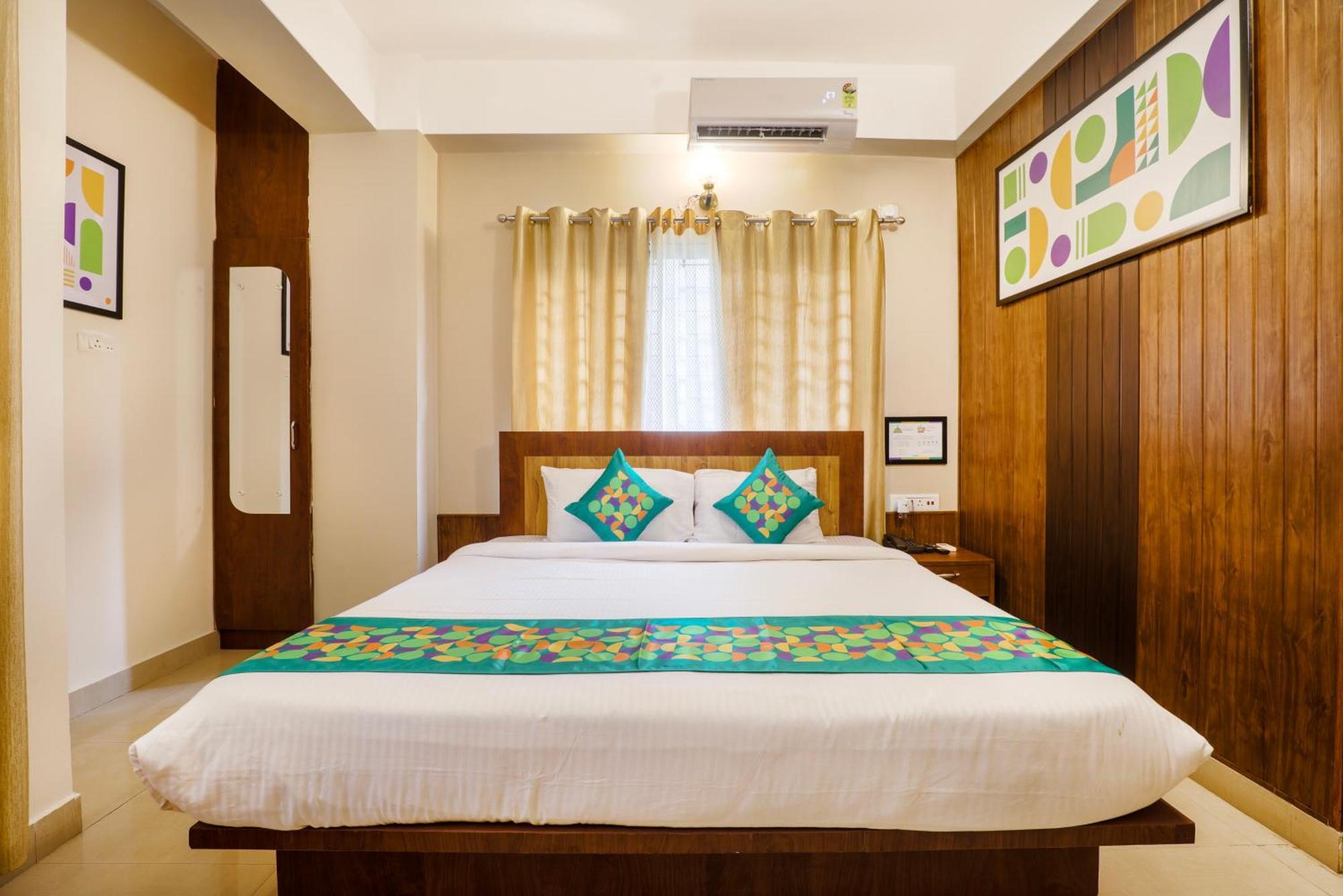 Treebo Urban Oasis Inn Guwahati Esterno foto