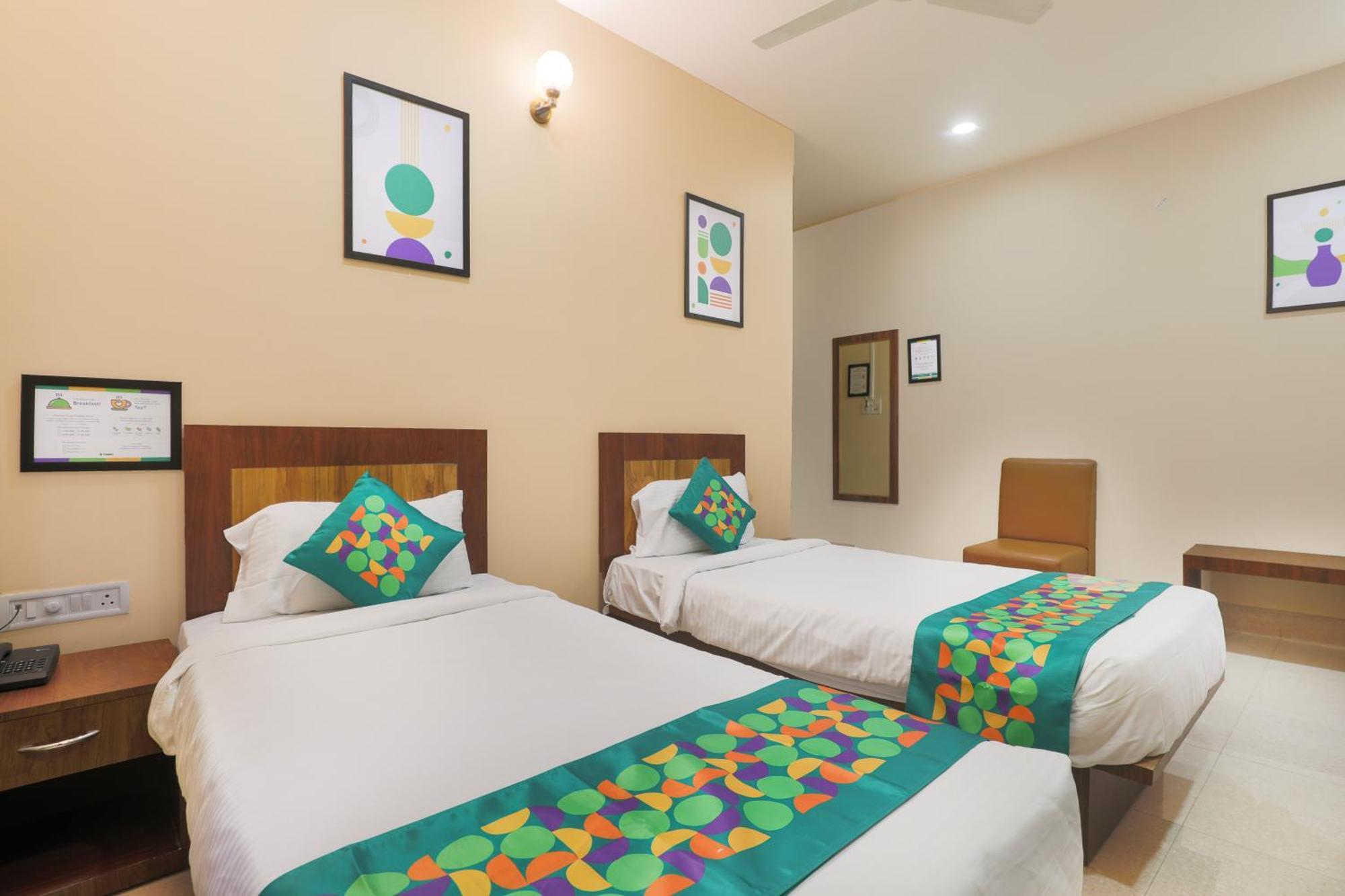 Treebo Urban Oasis Inn Guwahati Esterno foto
