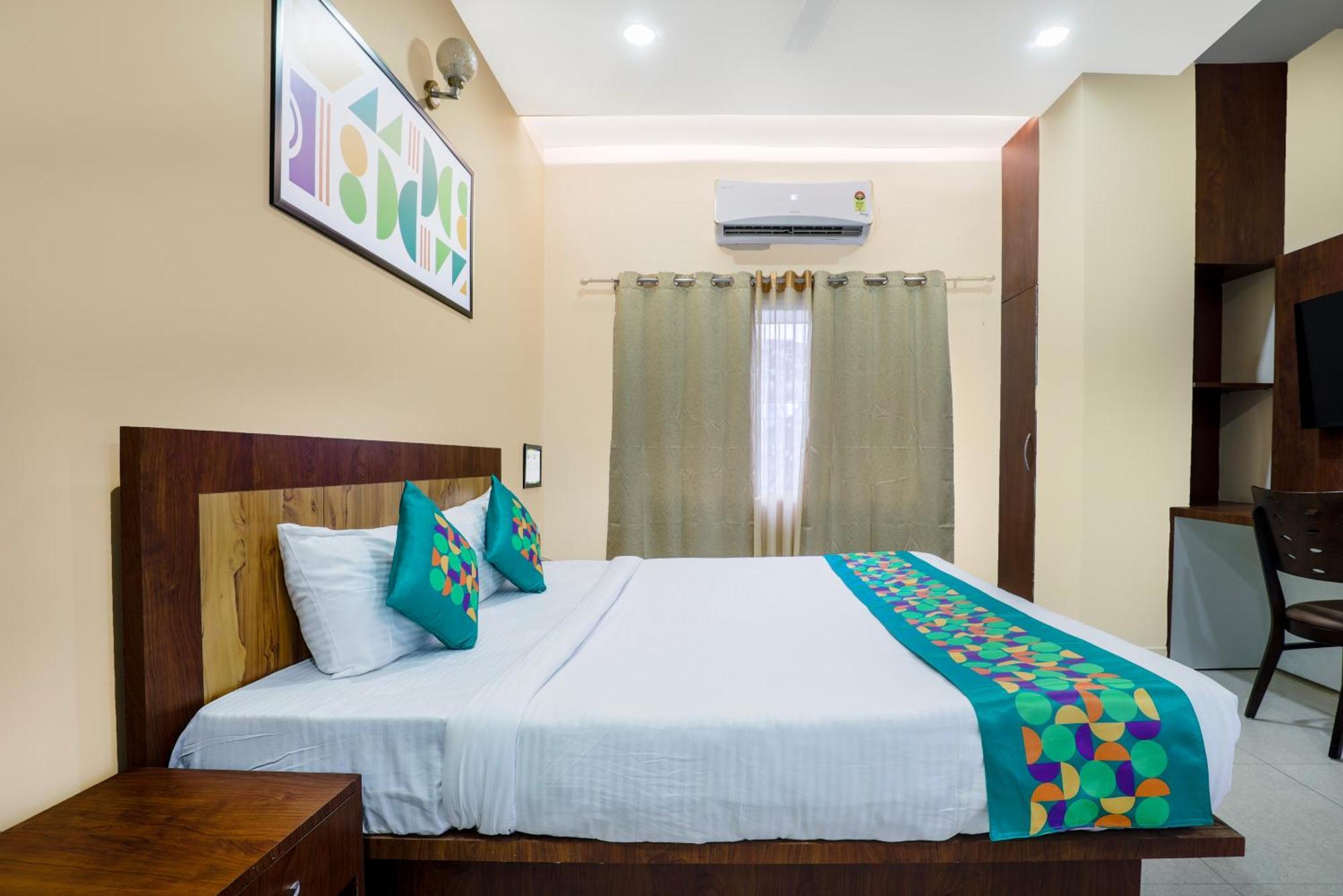 Treebo Urban Oasis Inn Guwahati Esterno foto